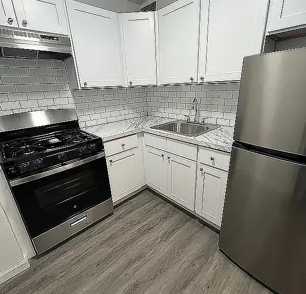 3215 Avenue H #6L — Photo 4