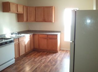 303 S Day Ave, Rockford, IL 61102