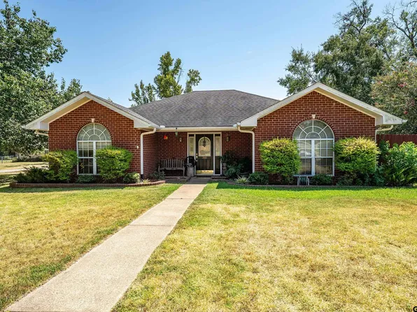 310 Linda Ln, Lindale, TX 75771