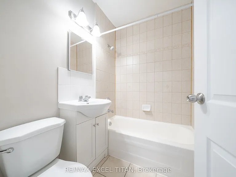 468 Ottawa St N #334D — Photo 9