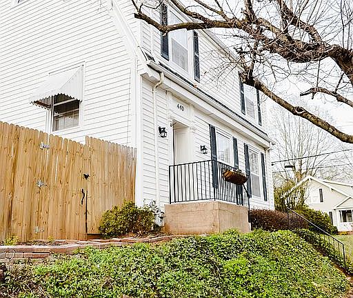 5th image of 440 Avondale Dr
