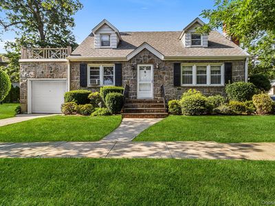19 Dallas Avenue, New Hyde Park, NY, 11040