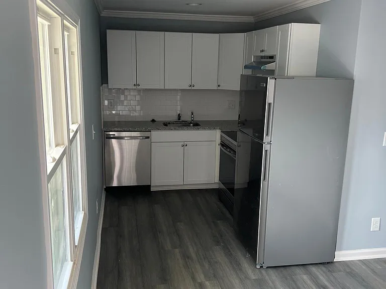 720 Formwalt St SW #1 — Photo 3