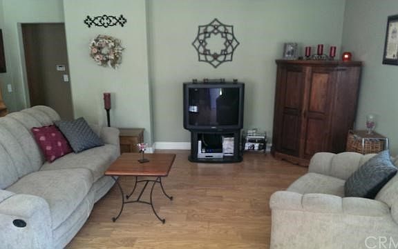 3rd image of 313 S Glenwood Pl
