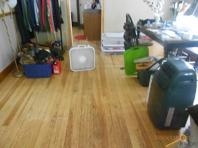 2nd image of 1230 Saint Joe St