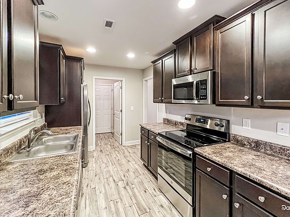 4th image of 117 Crisfield Cir