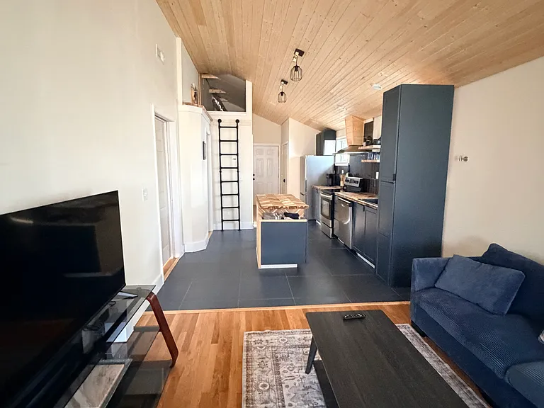 2321 E Glenwood Ave — Photo 17