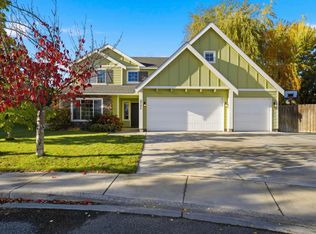3731 Van Ct, West Richland, WA 99353