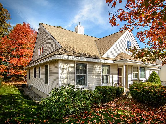 2nd image of 7 Essex Way