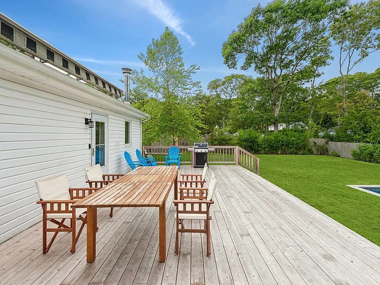 113 E Tiana Rd — Photo 14
