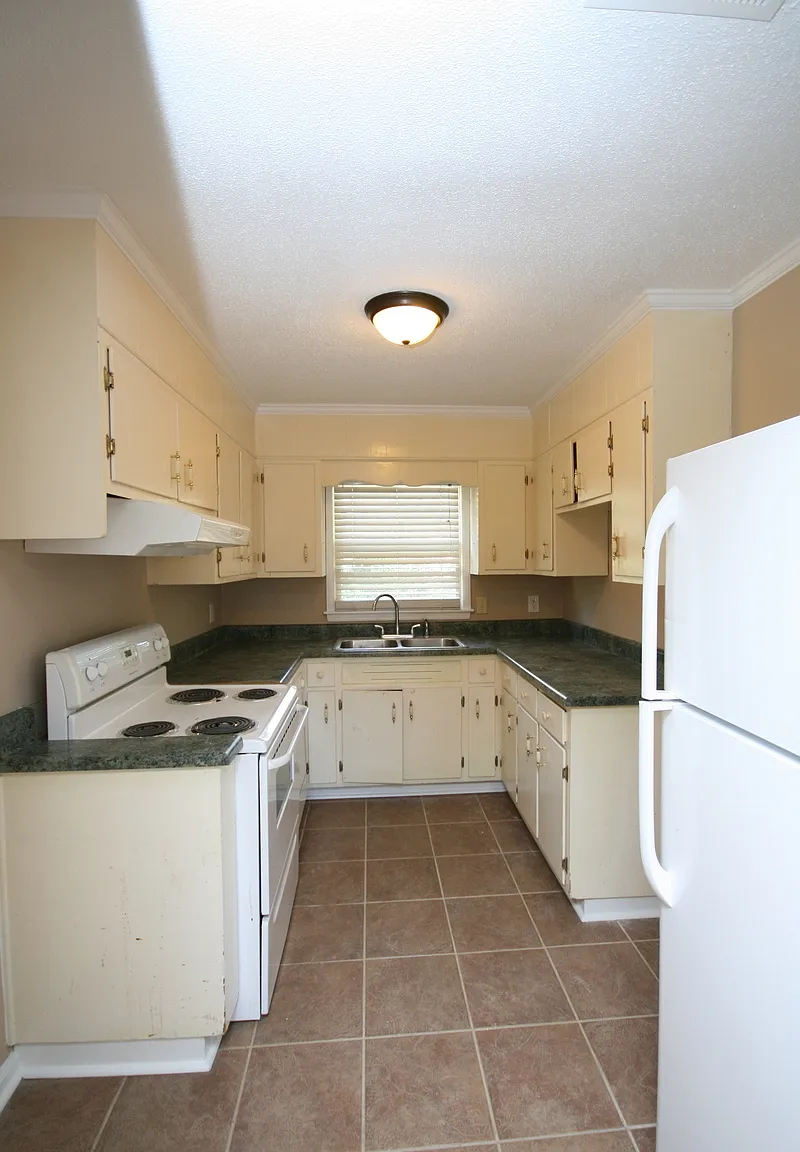 Gazette Drive - 4412 - Cobr-New Hvac 4/ — Photo 3