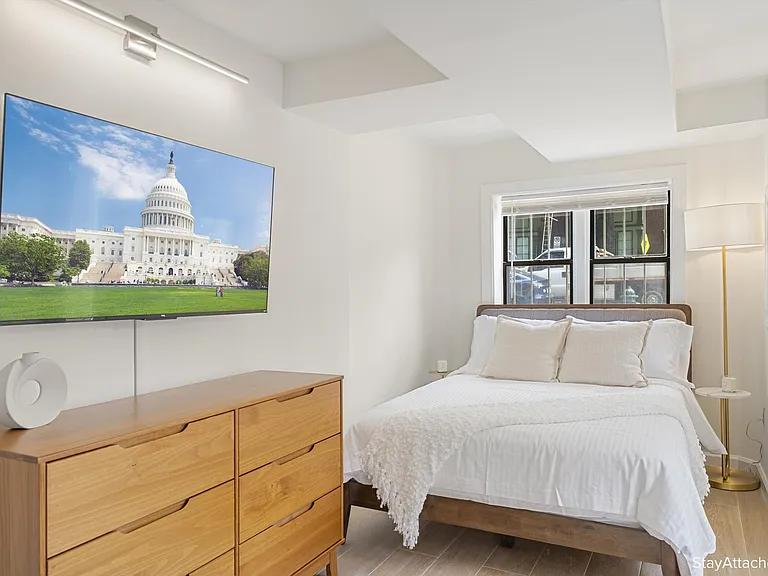 1822 15th St NW #B1 — Photo 8