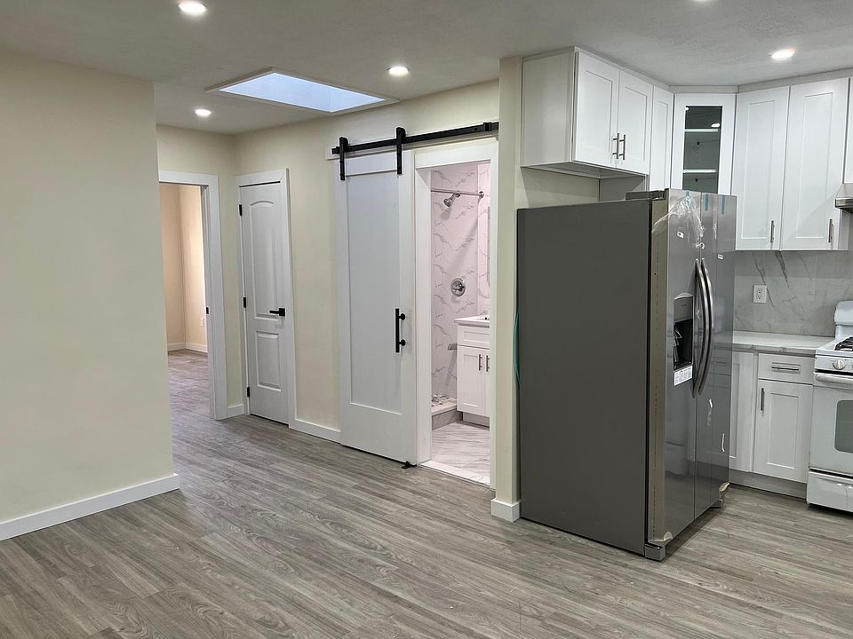 1st image of 3418 Kings Hwy #3