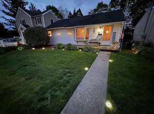 15 Thomas Ave, Bethpage, NY 11714