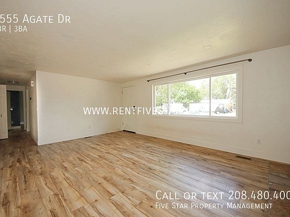 3rd image of 1555 Agate Dr