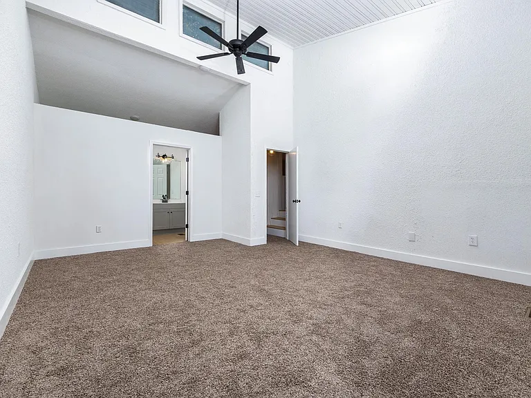 153 Grantham Way — Photo 11