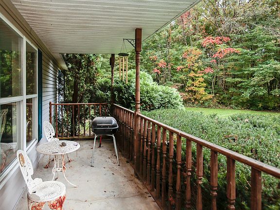 3rd image of 25258 Truckenmiller Rd