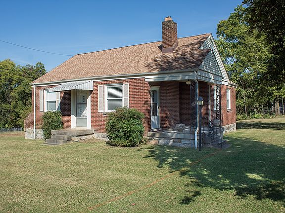 2nd image of 2518 Park Dr