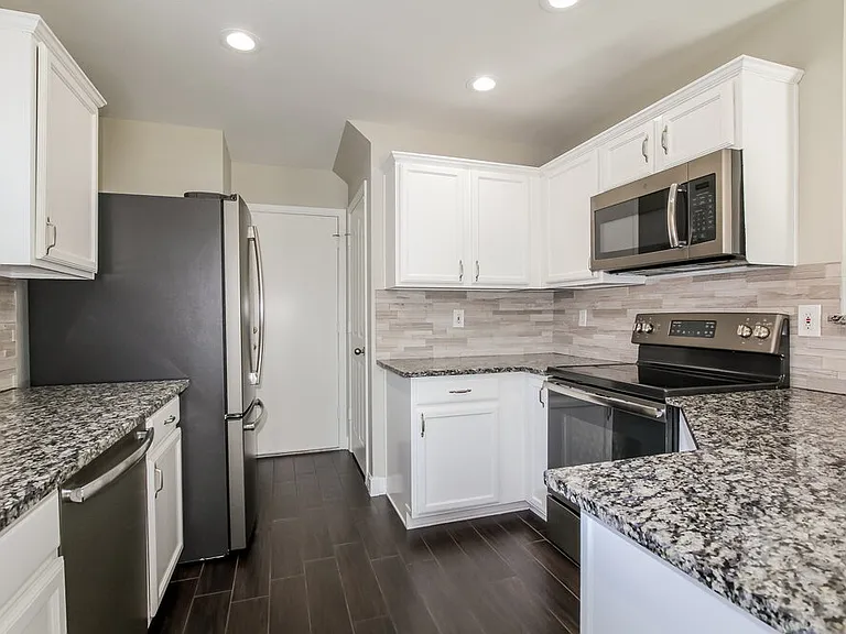 8264 W Purdue Ave — Photo 7