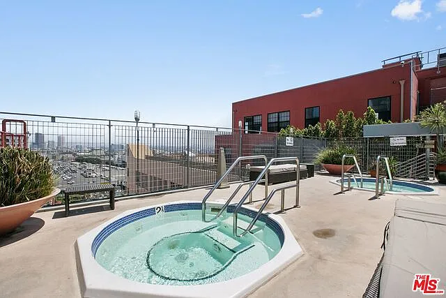 738 S Los Angeles St #305 — Photo 17