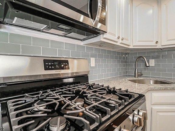 3rd image of 3305 French Dr