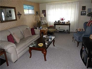 3rd image of 134 Shannon Heights Dr