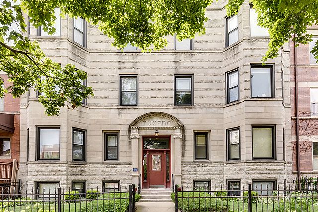 1st image of 4442 N Dover St APT 1N