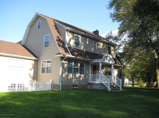 136 Freehold Rd, Manalapan, NJ 07726