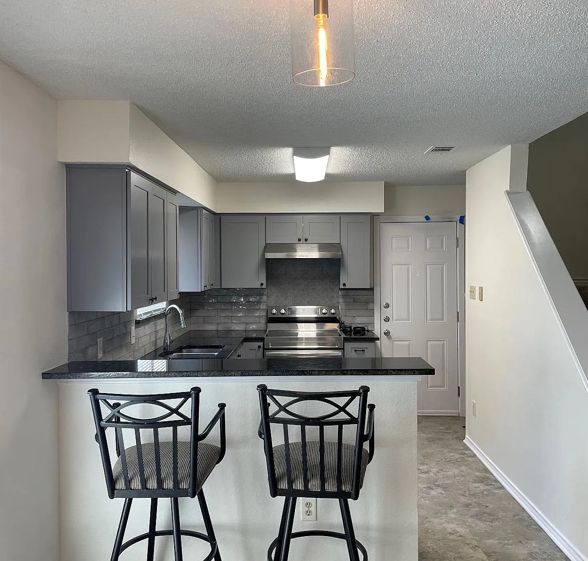 2 bed, 1254 sqft, $1,650 — Photo 3