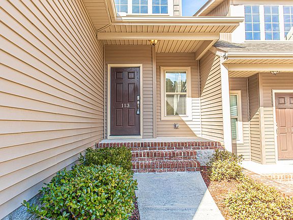 2nd image of 113 Cypress Cir #1