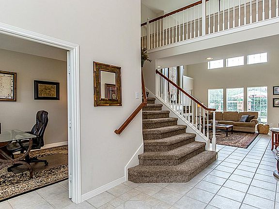 5th image of 2412 Spoonbill Dr