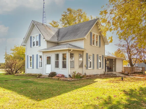 642 Angling Rd, Paw Paw, IL 61353