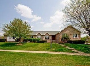 1110 Davey Dr, Batavia, IL 60510