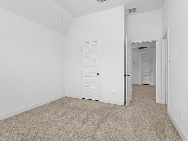 634 Cibolo Creek Dr — Photo 36