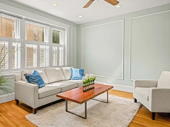143 Babcock St APT 1, Brookline, MA 02446