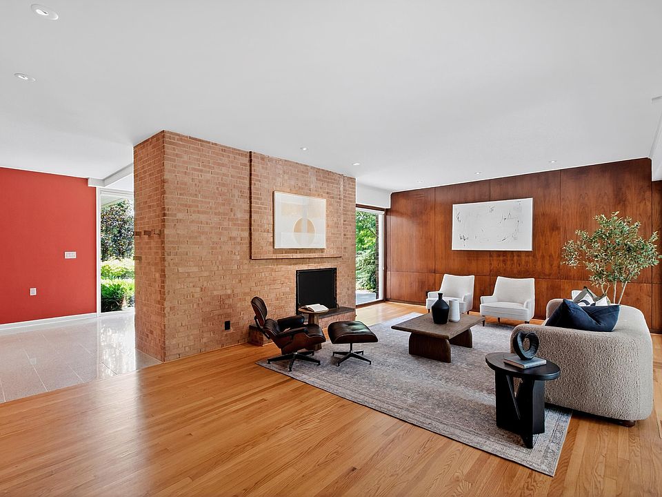 TDYページ 2751 Toxey Dr, Raleigh, NC 27609 | MLS #10173143 | Zillow