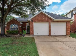 8113 Zion Trl, Fort Worth, TX 76137