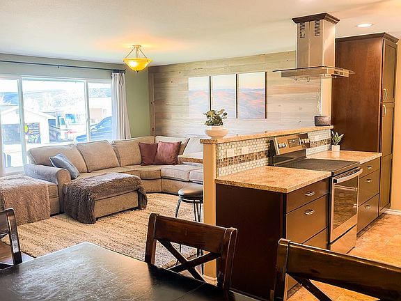 5th image of 710 Viewcrest Ct