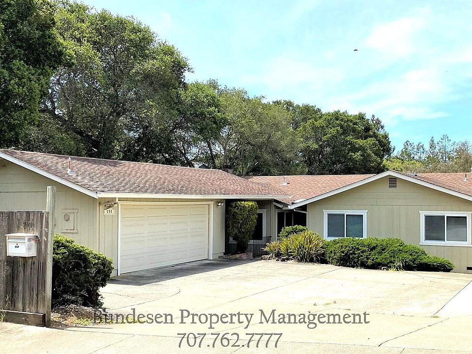1st image of 900 Melanie Ct