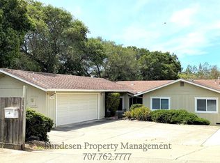 900 Melanie Ct, Petaluma, CA 94952