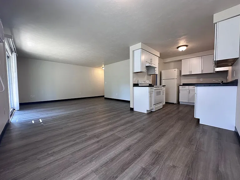 2263 Imperial Ln — Photo 2