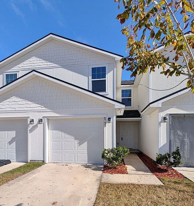 1st image of 6795 Lake Mist Ln