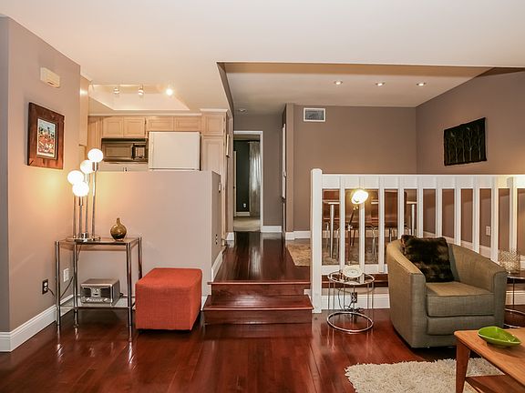 3rd image of 4859 Coldwater Canyon Ave APT 2