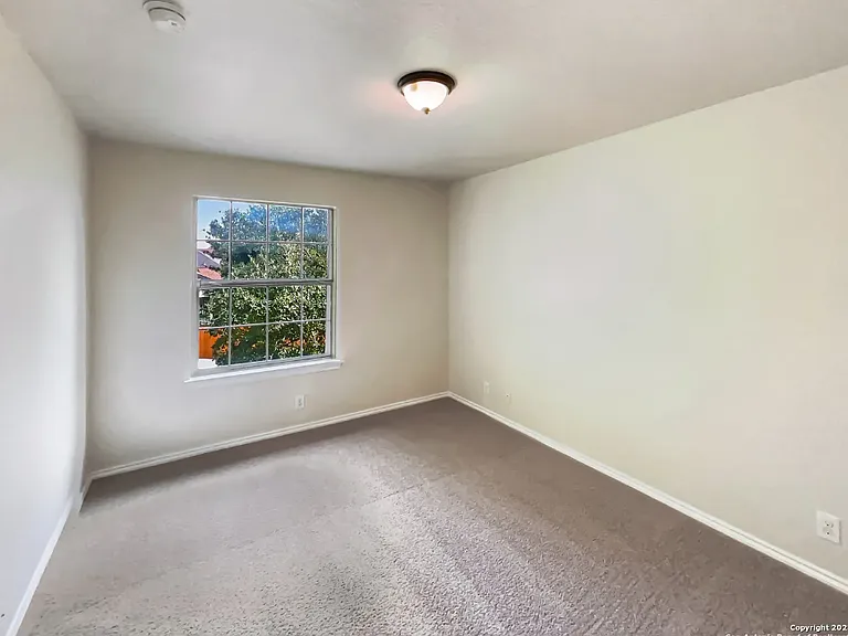 10410 Elizabeth Ct — Photo 15