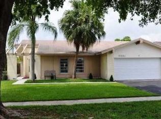 9351 NW 42nd Ct, Fort Lauderdale, FL 33351