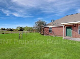 9836 Riskys Ranch Dr, College Station, TX 77845