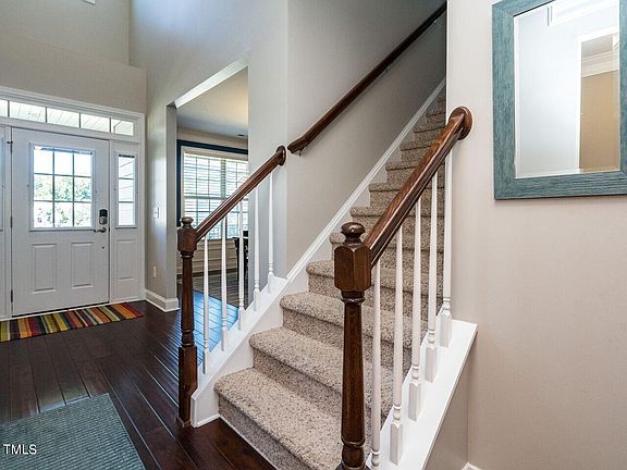 3rd image of 5 N Orchard Dr