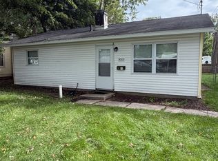 3003 Greenbelt Dr, Lansing, MI 48911