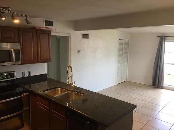 Lounge /Kitchen