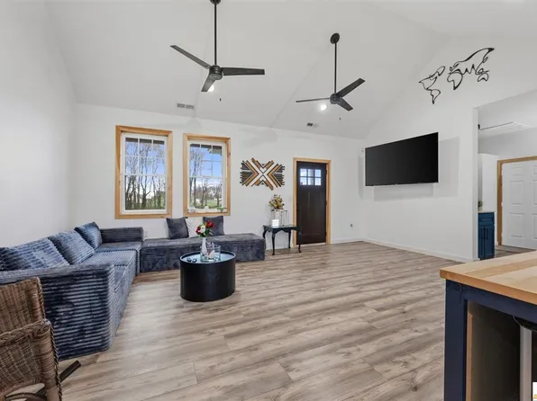 77 Fox Chase St, Park City, KY 42160